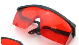 Light red goggles.png